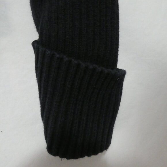 DKNY JEANS | small | Black Ribbed Bold Logo Front Turtelneck Sweater - Picture 9 of 16